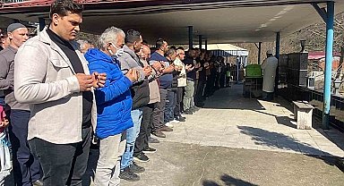 Kamyonetin kasasının çarptığı 13 yaşındaki çocuk toprağa verildi