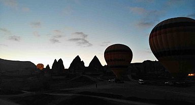Kapadokya'da görsel şölen kaldığı yerden devam etti