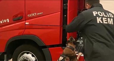Kapıkule'de tırda yangın tüpüne zulalanmış 18 kilo uyuşturucu ele geçirildi