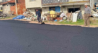 Karacabey'de mahalleler yeni asfalt ve parke taşlarıyla güzelleşiyor