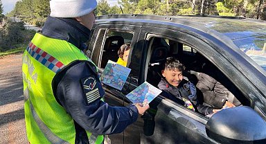 Karacasu'da sürücüler hem denetlendi hem bilgilendirildi