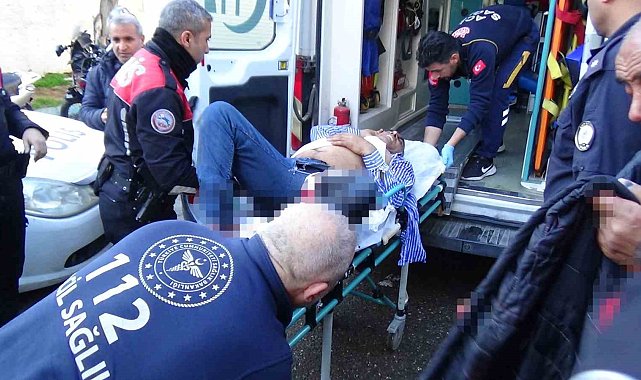 Karakol önünde bıçaklı kavga: 2 yaralı, 5 gözaltı