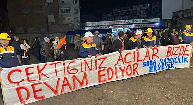 Karamanlı madenciler depremin yıl dönümünde deprem bölgesinde