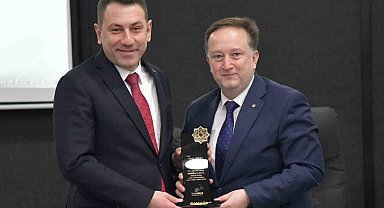 Karesi Belediyesi dönemin son toplantısını yaptı