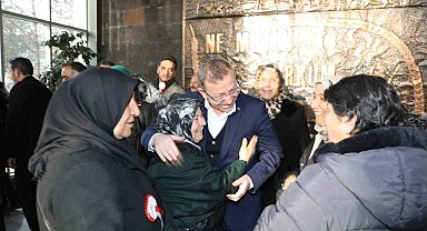 Kars Valisi Ziya Polat'a şehit ailelerini ağırladı