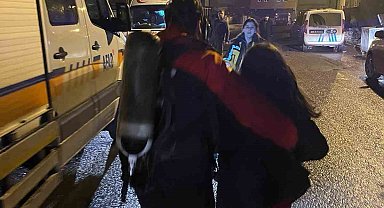 Kars'ta yangında mahur kalan 4 kişi kurtarıldı