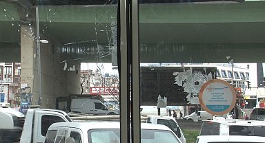 Kasap dükkanını kurşunladı, koşarak uzaklaştı