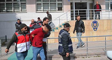 Kayınpederini satırla öldüren damat tutuklandı