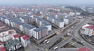 Kentsel dönüşüm alanındaki yollar trafiğe açıldı