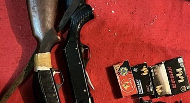 Kırklareli'de bir evde ruhsatsız silahlar ele geçirildi