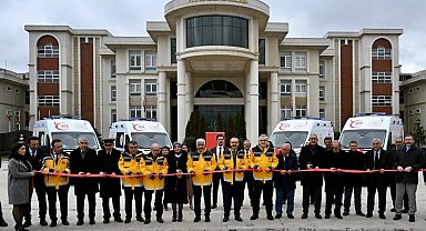 Kocaeli'de hizmete giren 4 yeni ambulansla sayı 90'a ulaştı