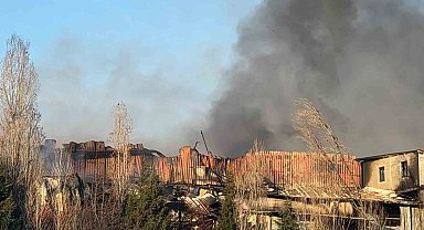 Kocaeli'deki fabrika yangını 5 saatte söndürüldü