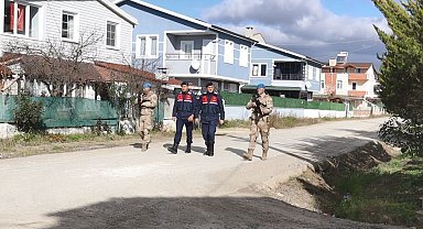 Komandolar hırsızlara karşı sahada