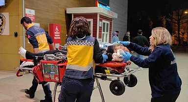 Kontrolden çıkan motosiklet 50 metre sürüklendi, sürücü ağır yaralandı