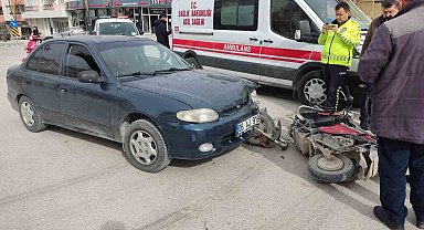 Konya'da otomobil ile elektrikli bisiklet çarpıştı: 1 yaralı