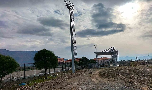 Köyceğiz Toparlar futbol sahası modernize ediliyor