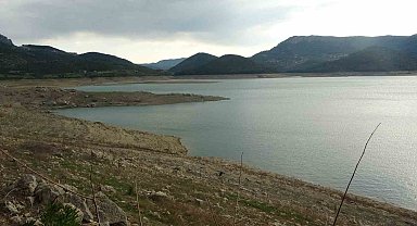 Kozan Barajı'nda su seviyesi yüzde 28'e düştü