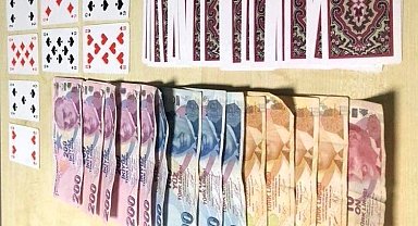 Kumar oynatılan kahvehaneye operasyon