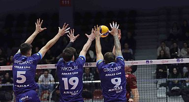 Kupa Voley: Arkas Spor: 3 - Galatasaray: 1