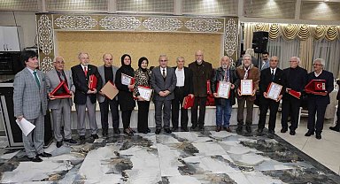 Kütahya Belediyesi kente değer katan sanatçıları ödüllendirdi