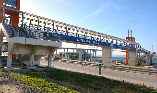 Lapseki'de üst geçitte asansör çalışmaları başladı