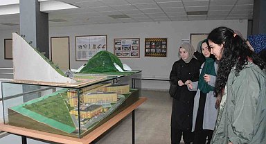 Lise öğrencileri Düzce Üniversitesini tanıdı