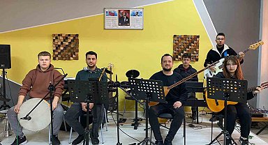 Lise öğrencileri konserden elde ettikleri geliri deprem bölgesine bağışlayacak