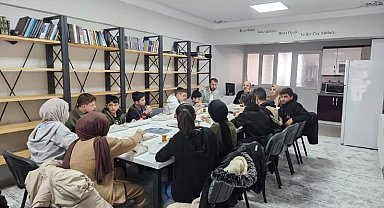 Lise öğrencilerine yönelik söyleşi programı düzenledi