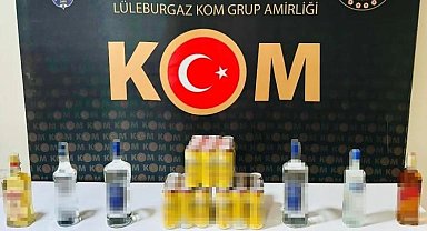 Lüleburgaz'da 33 şişe gümrük kaçağı içki ele geçirildi