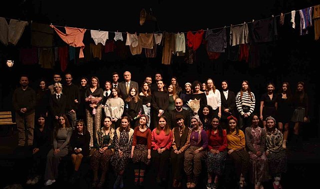 Macbeth Abla oyunu beğeni kazandı