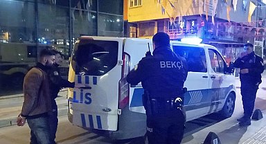 Mahalle bekçilerinden kaçmaya çalıştı, üzerinden sentetik ecza hapı çıktı