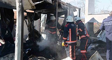Malatya'da konteyner yangınında 1 yaşındaki bebek yaralandı