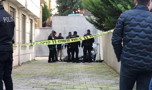 Maltepe'de apartmanın 4'üncü katından düşen kişi hayatını kaybetti