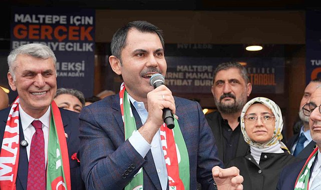 Maltepe'de konuşan İBB Başkan Adayı Kurum "Bizim ihalesini gerçekleştirdiğimiz metro inşaatına hafriyat dökerek tarihe geçtiler"