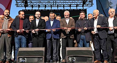 Manavgat Belediyesi Fen İşleri Şantiyesi'ni Lara konseriyle açtı