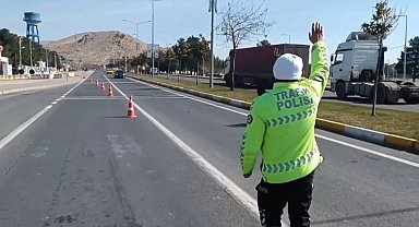 Mardin'de hava destekli trafik denetimi: 19 araç sürücüsüne ceza