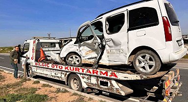 Mardin'de otomobil ile hafif ticari araç çarpıştı: 1 yaralı