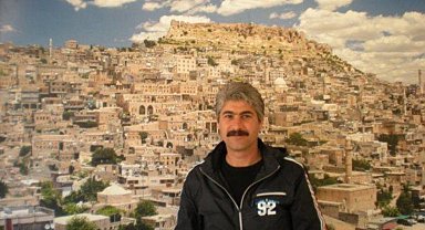 Mardin'de sahada kalp krizi geçiren eski futbolcu hayatını kaybetti