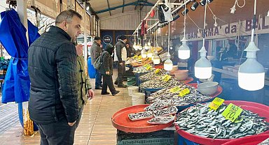 Marmara'daki fırtına balık fiyatlarını etkiledi