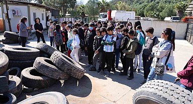 Marmaris'te öğrenciler geri dönüşümü öğrendi