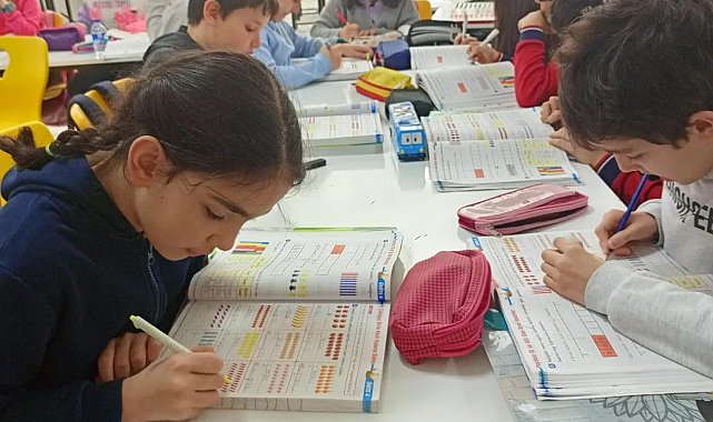 Matematik Müzesinde 240 öğrenci matematik öğreniyor