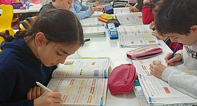Matematik Müzesinde 240 öğrenci matematik öğreniyor
