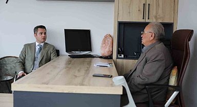Merkezefendi Adayı Başer, vatandaşlardan dinleyip eski başkanlarla istişare yaptı