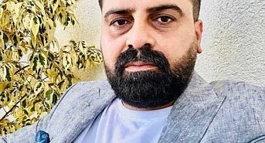 Mersin'de tırın altına giren lüks otomobil hurdaya döndü: 1 ölü