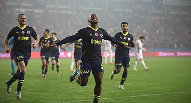 Michy Batshuayi, bu sezon 17. golünü attı