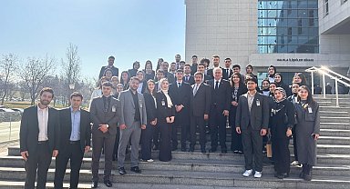 Milletvekilleri Öz ve Fırat genç hukukçularla bir araya geldi