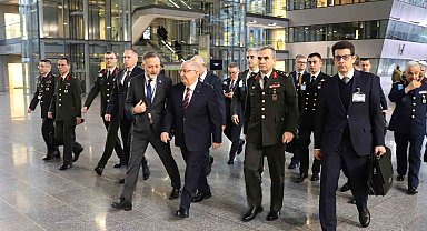 Milli Savunma Bakanı Güler NATO Karargahı'nda