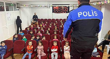 Minik öğrenciler polis ekiplerini tanımaya devam ediyor