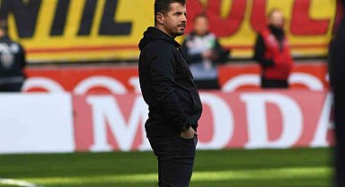 MKE Ankaragücü Teknik Direktörü Emre Belözoğlu, Kayserispor mağlubiyetinin ardından yaptığı açıklamada, "Akşam başkanla konuşup, gereğini yapacağım" dedi.