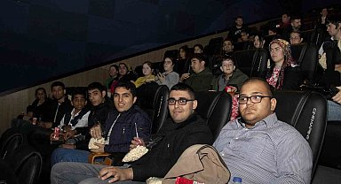 Mola evinin özel bireyleri sinema etkinliği ile eğlendi
